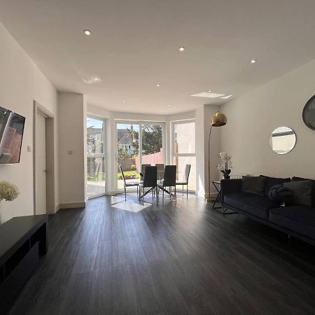 Star London Finchley Road 3-Bed Oasis With Garden Aparthotel Exteriör bild