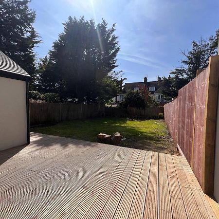 Star London Finchley Road 3-Bed Oasis With Garden Aparthotel Exteriör bild
